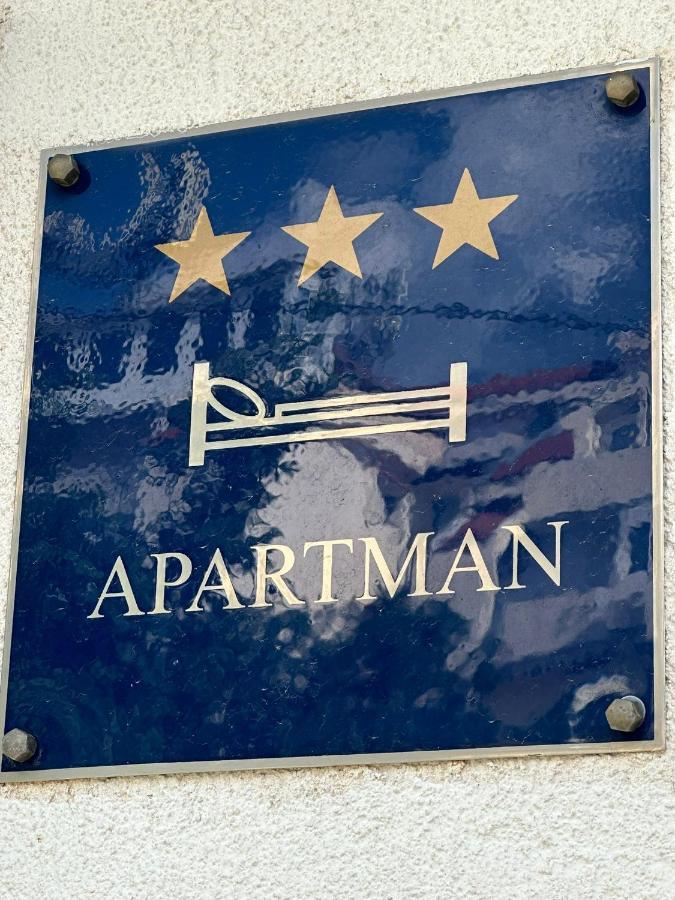 Apartmani Карлобаг Экстерьер фото