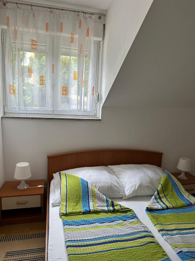 Apartmani Карлобаг Экстерьер фото