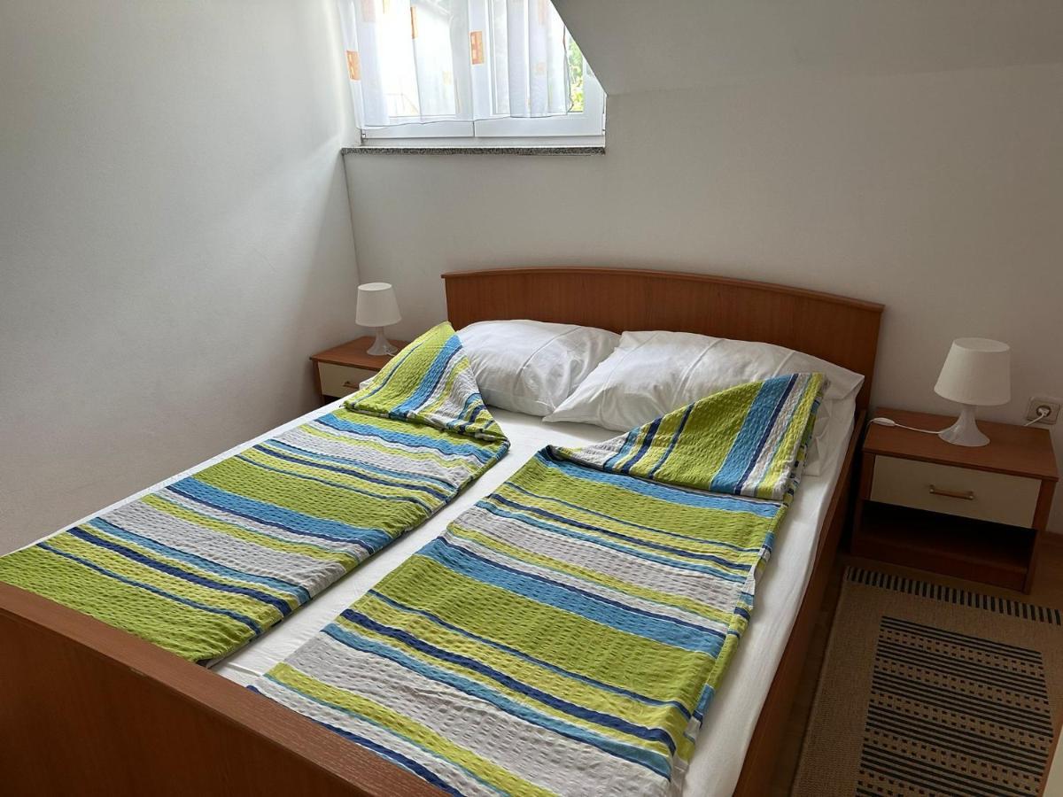 Apartmani Карлобаг Экстерьер фото