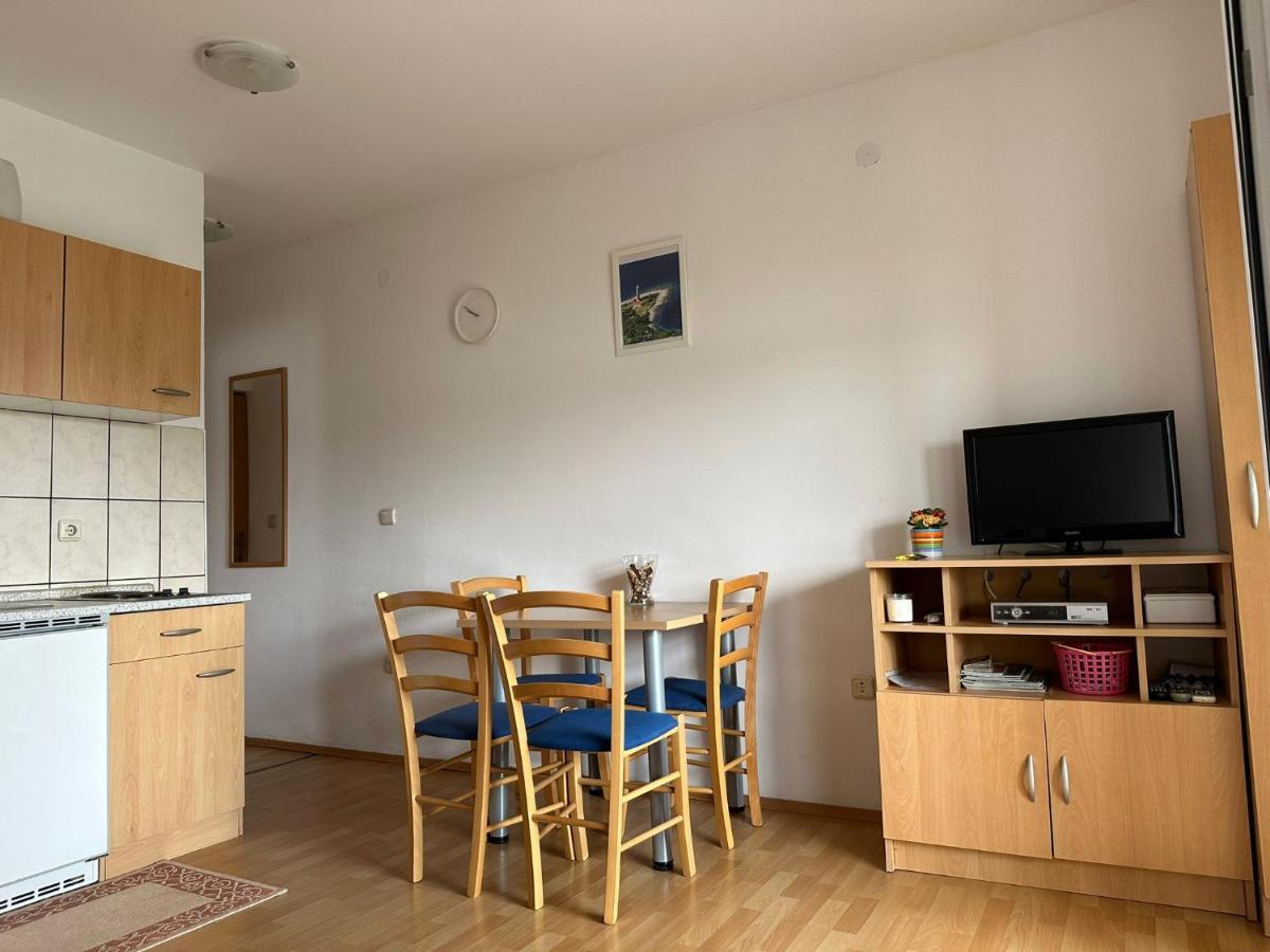 Apartmani Карлобаг Экстерьер фото
