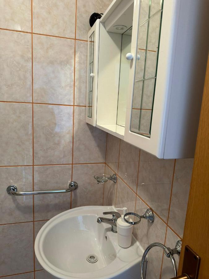 Apartmani Карлобаг Экстерьер фото