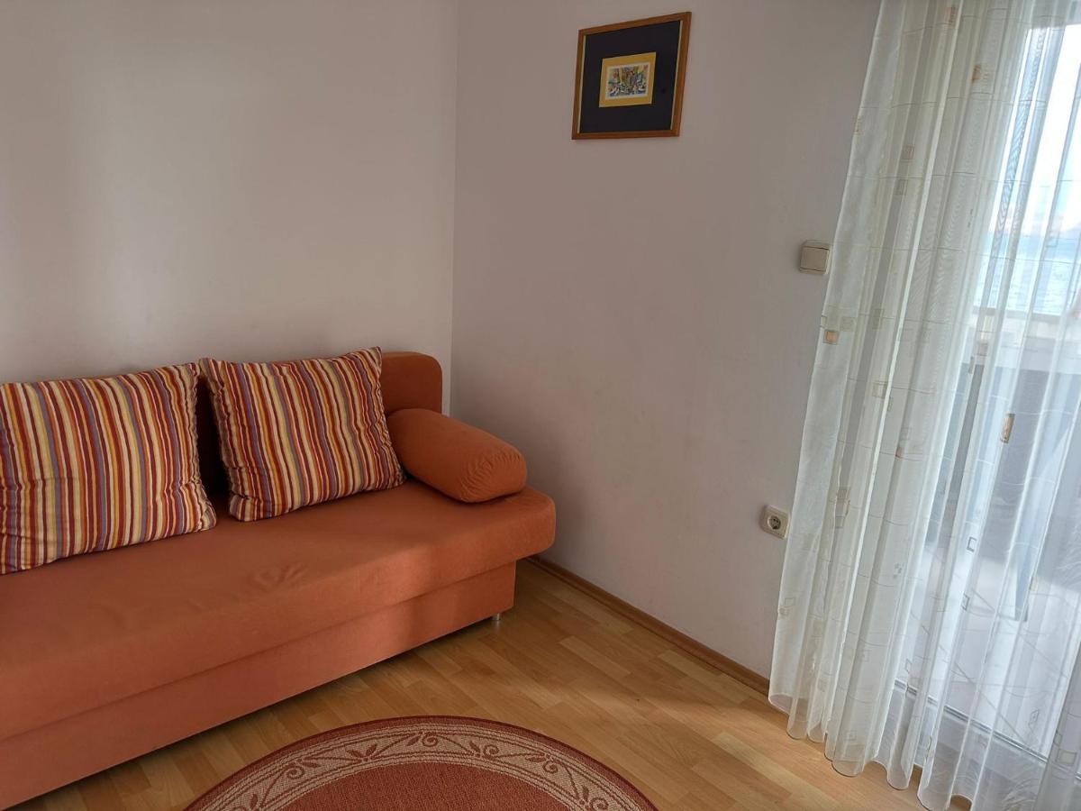Apartmani Карлобаг Экстерьер фото
